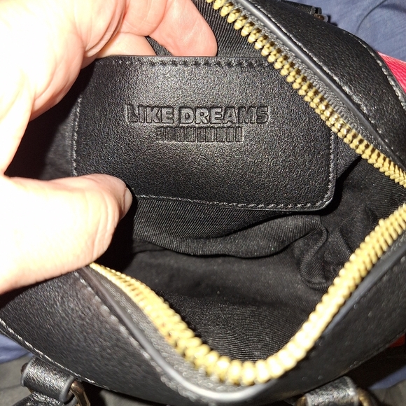 👜 Like Dreams Small Satchel Handbag with Hearts and Butterflies - Picture 5 of 6